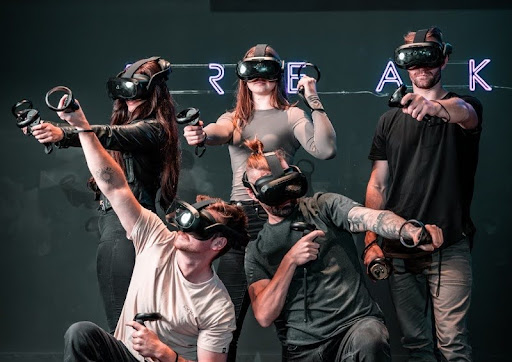 Group playing virtual reality game